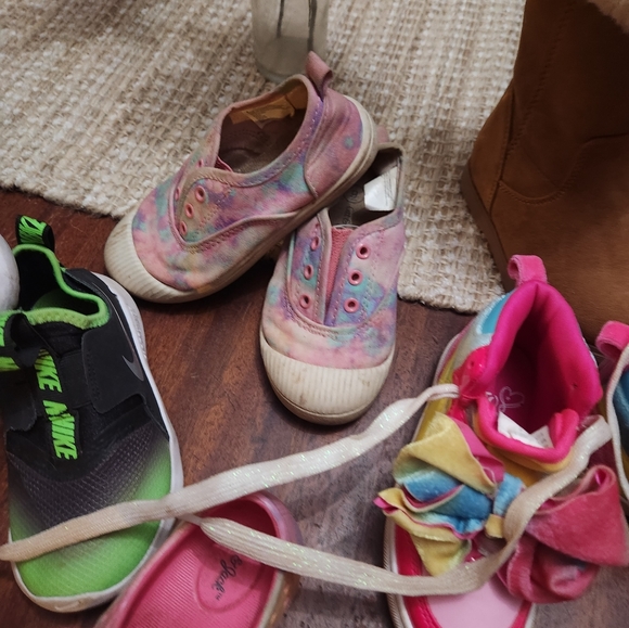 8C Girls Shoe Bundle - Picture 5 of 10